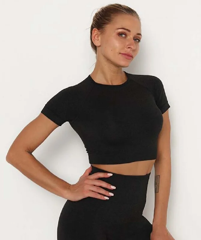 Focus Short Sleeve Crop Top