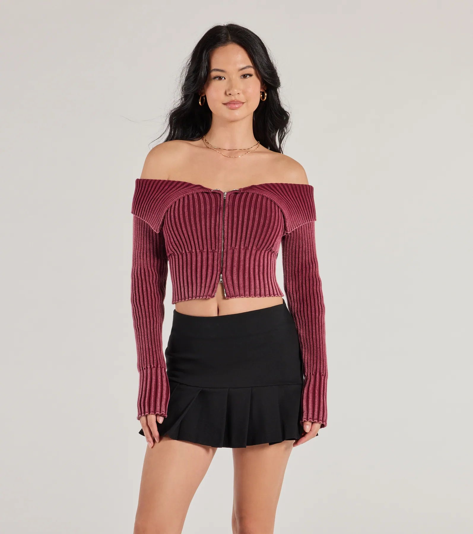 Trendsetting Style Off-The-Shoulder Cropped Knit Top